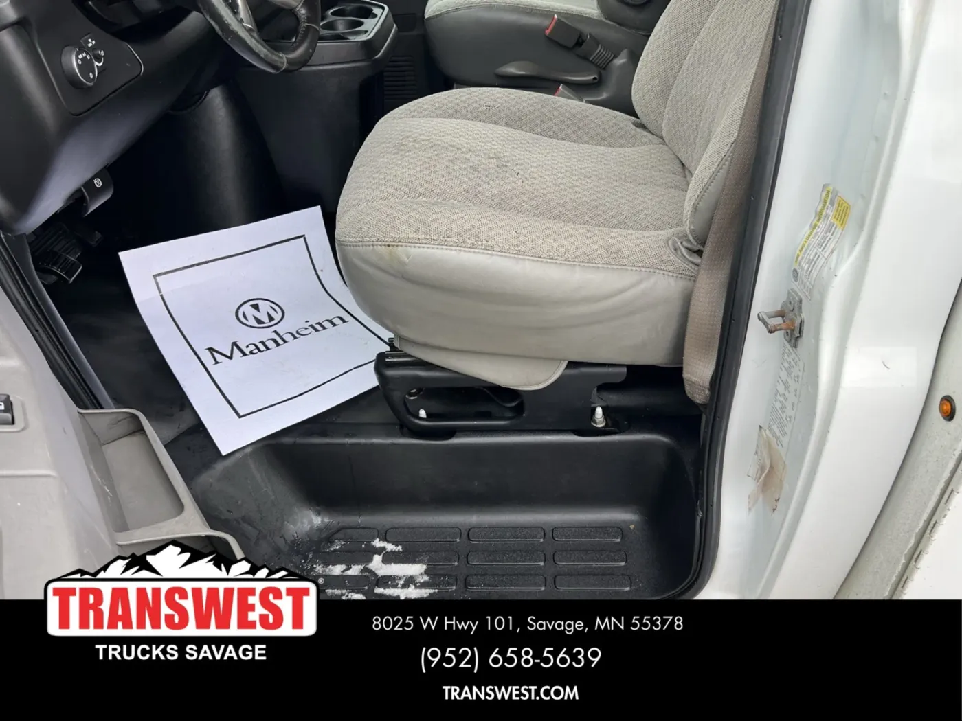 2019 Chevrolet Express | Photo 3 of 16