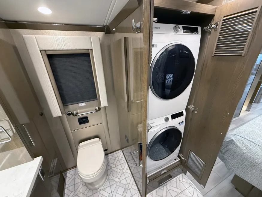 2024 Newmar King Aire 4596 | Photo 18 of 31