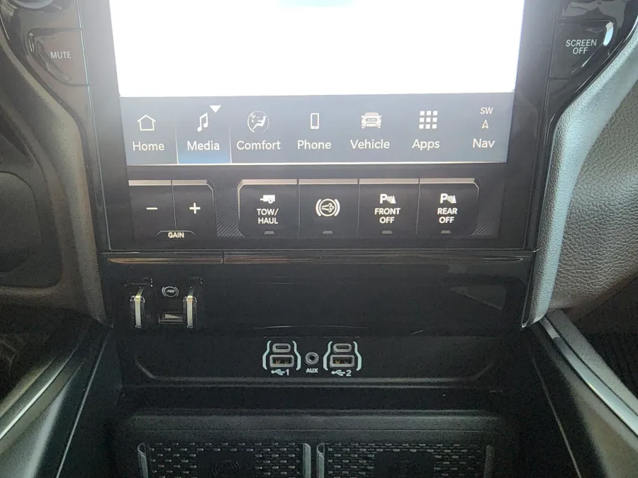 2025 RAM 2500 Laramie | Photo 23 of 27