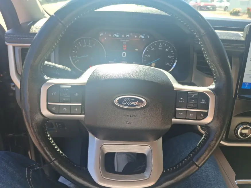 2024 Ford Expedition Max XLT | Photo 21 of 23