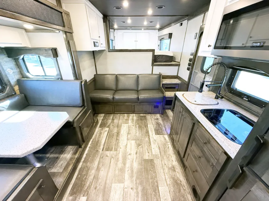 2024 Cimarron Freedom LQ | Photo 5 of 26