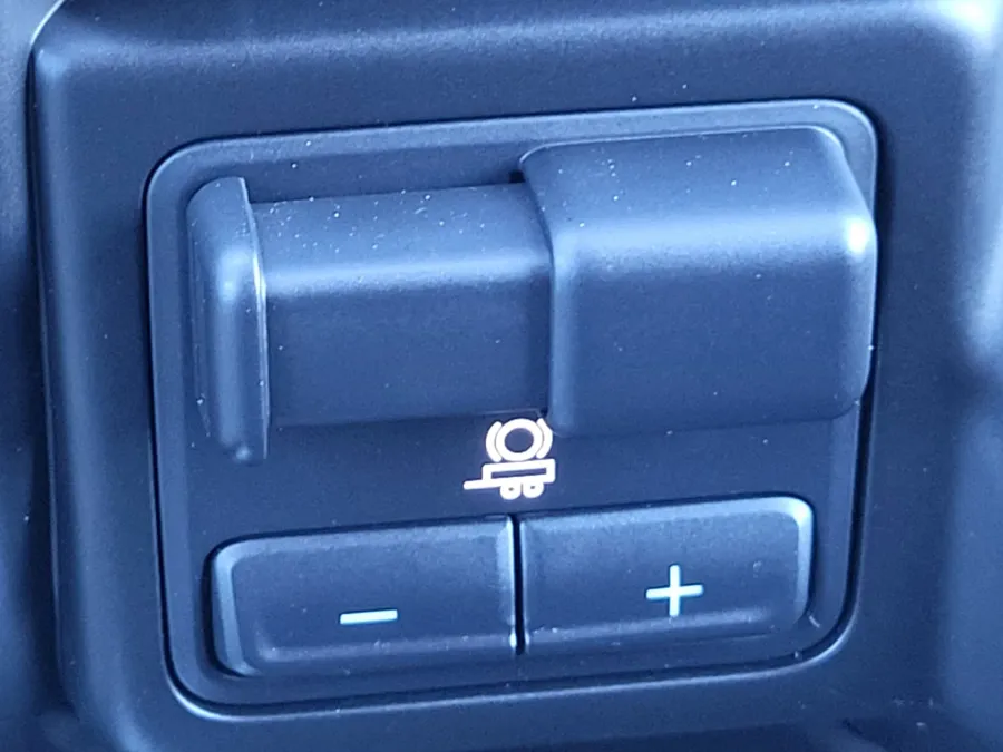 2022 GMC Sierra 3500HD AT4 | Photo 20 of 31