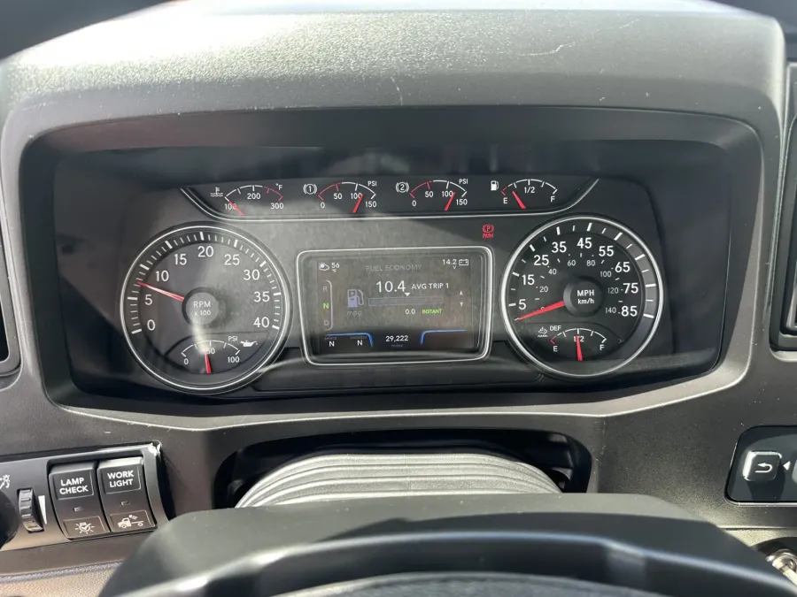 2022 International MV607 | Photo 11 of 13