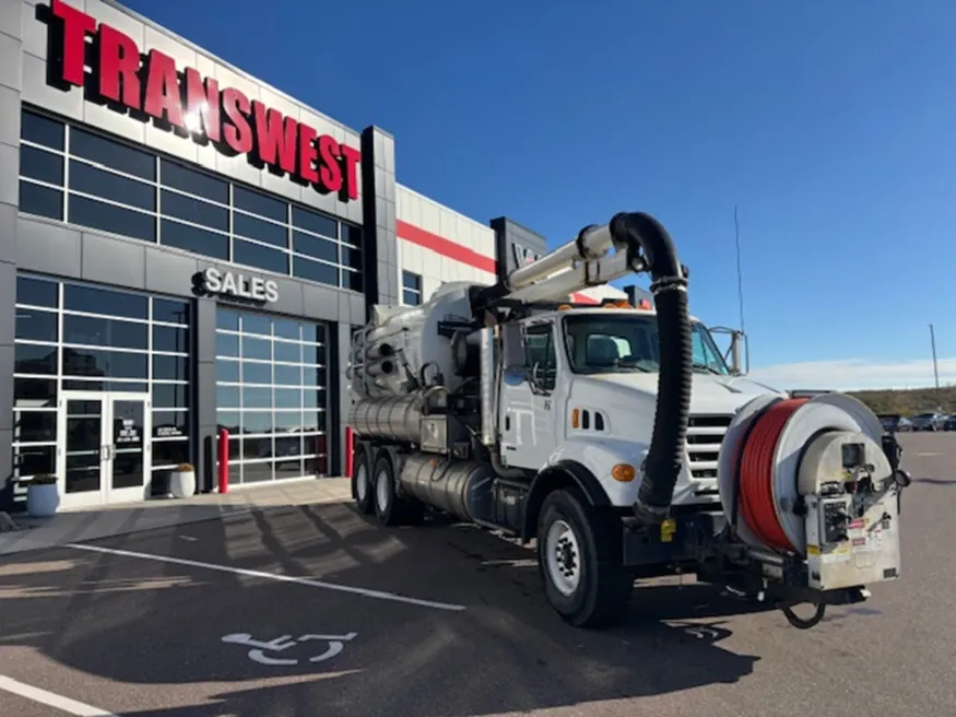 2003 Sterling L7500 | Photo 2 of 12