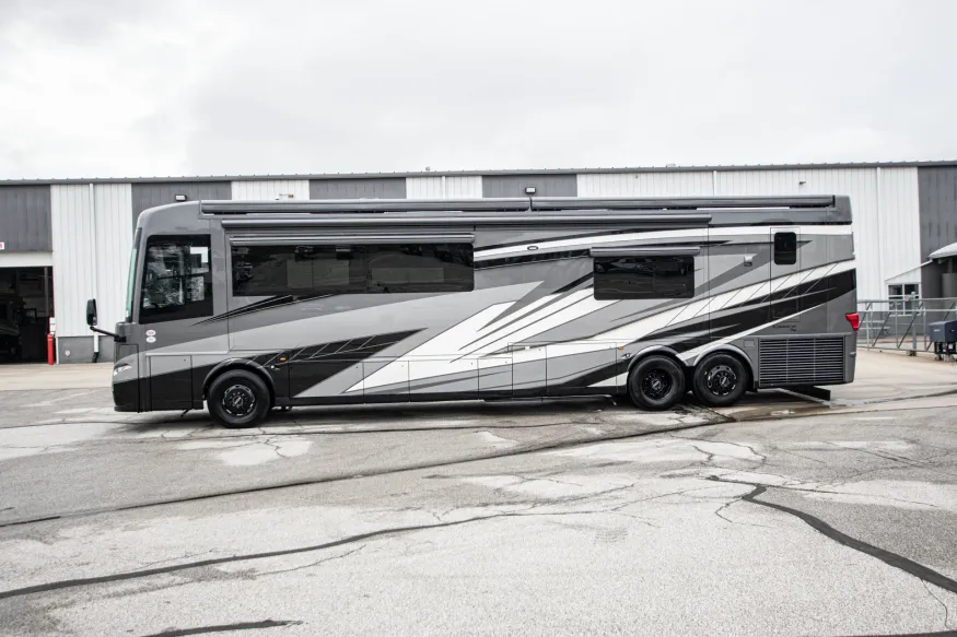 2026 Newmar Essex 4569 | Photo 1 of 35