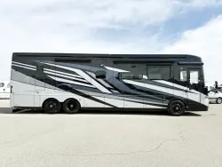 2026 Newmar Mountain Aire 4118 | Thumbnail Photo 2 of 5