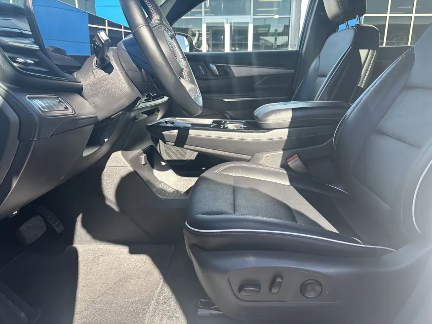 2025 Buick Enclave Preferred | Photo 17 of 24