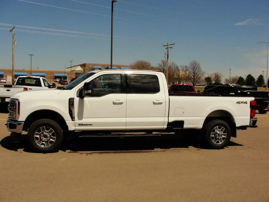 2026 Ford Super Duty F-350 | Photo 1 of 13