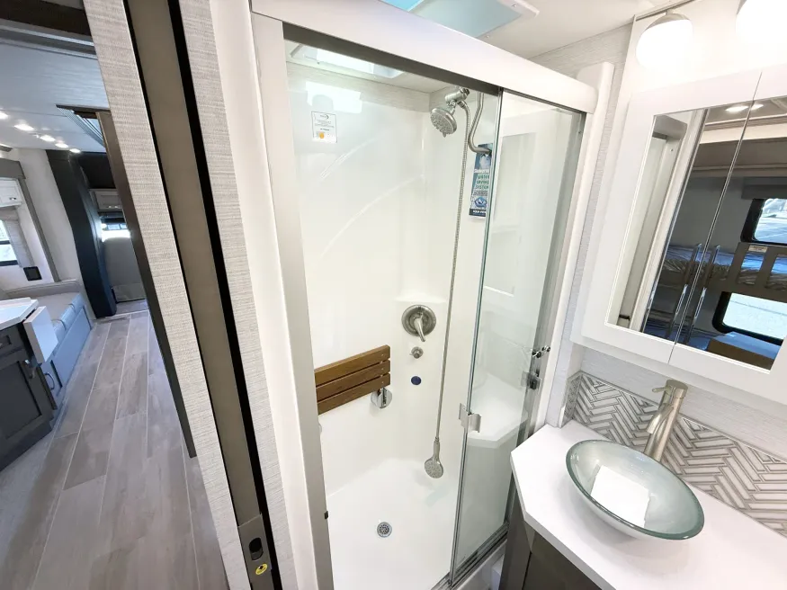 2026 Newmar Super Star 4040 | Photo 13 of 29