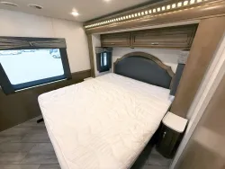 2021 Newmar Bay Star 3626 | Thumbnail Photo 15 of 27