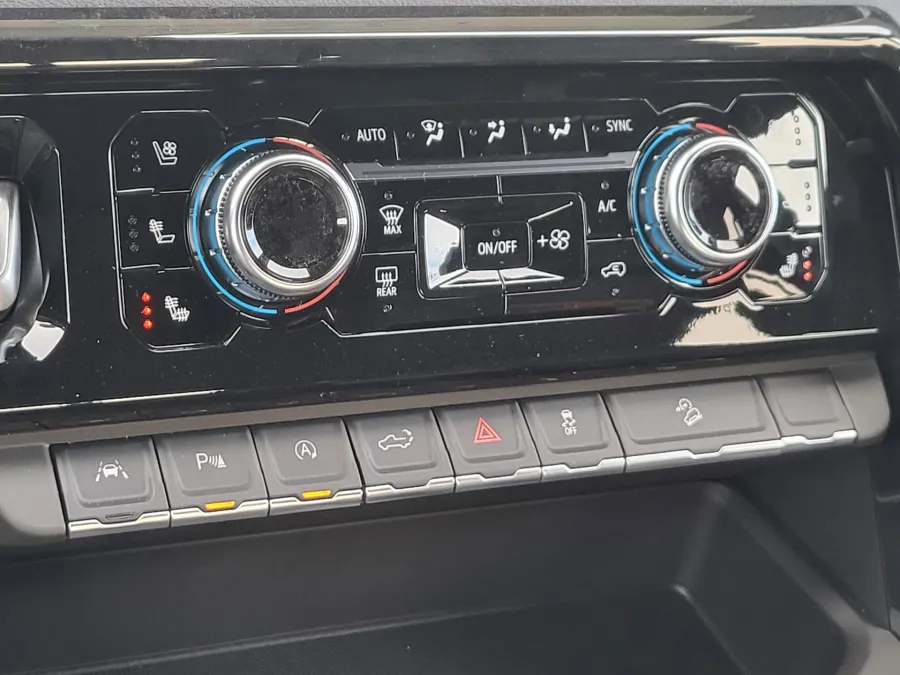 2026 GMC Sierra 1500 AT4 | Photo 17 of 27