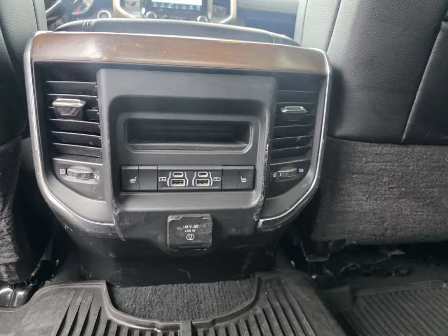 2022 RAM 3500 Laramie | Photo 27 of 28