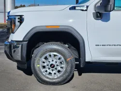 2026 GMC Sierra 2500HD Pro | Thumbnail Photo 4 of 21