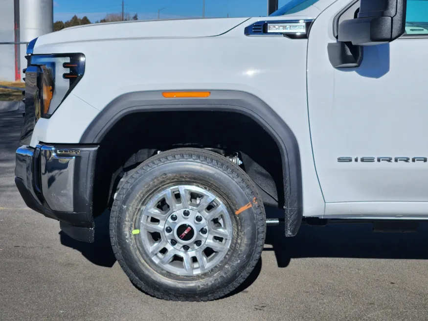 2026 GMC Sierra 2500HD Pro | Photo 4 of 21