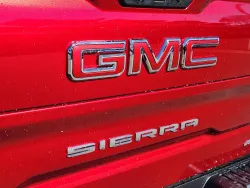 2026 GMC Sierra 1500 AT4 | Thumbnail Photo 13 of 31