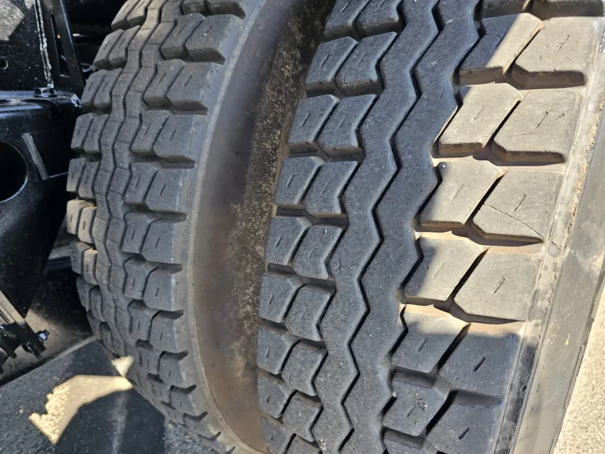 2024 Peterbilt 567 | Photo 17 of 19