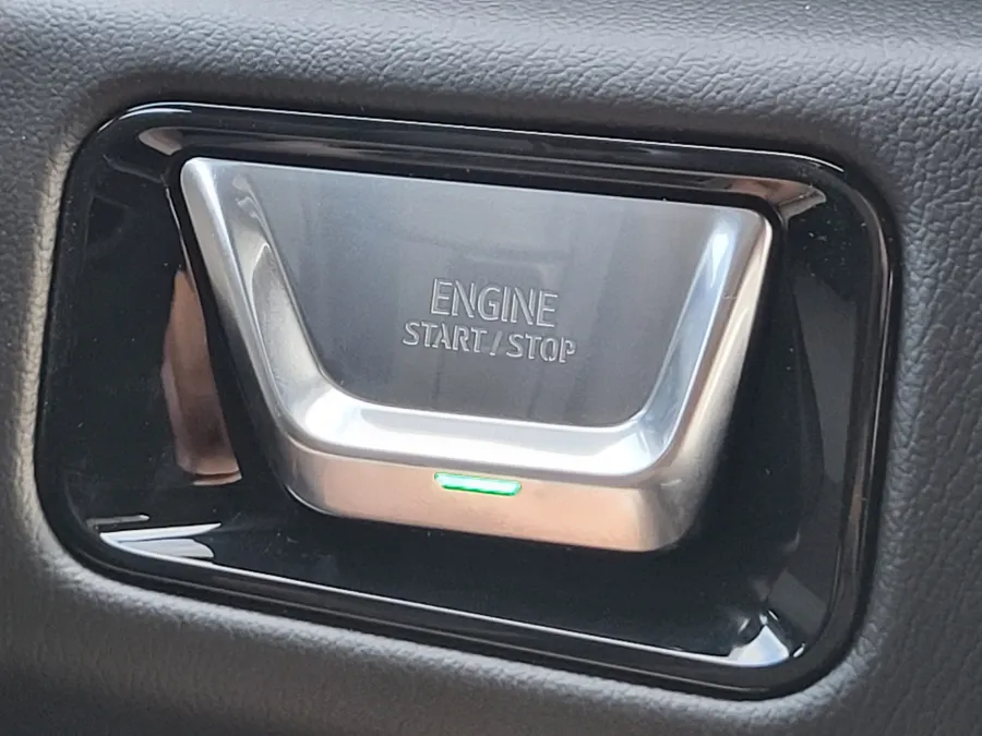2026 GMC Yukon XL Denali | Photo 17 of 26