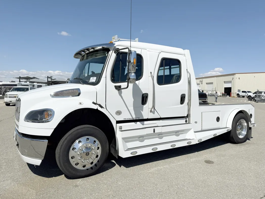 2023 Freightliner M2 106 Summit Hauler 