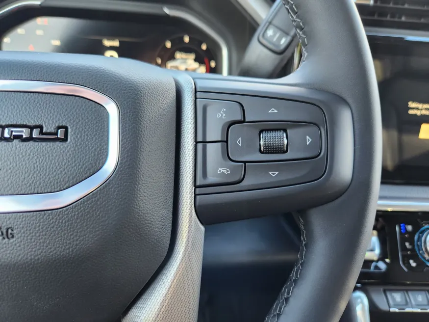 2026 GMC Sierra 2500HD Denali | Photo 24 of 31