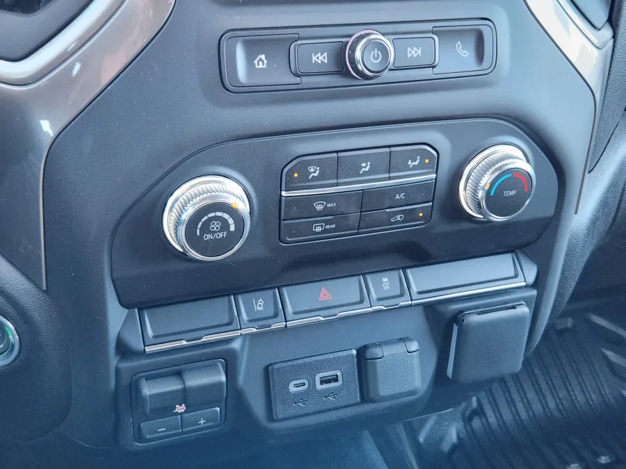 2026 GMC Sierra 2500HD Pro | Photo 13 of 21