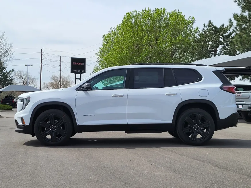 2026 GMC Acadia AWD Elevation | Photo 3 of 26