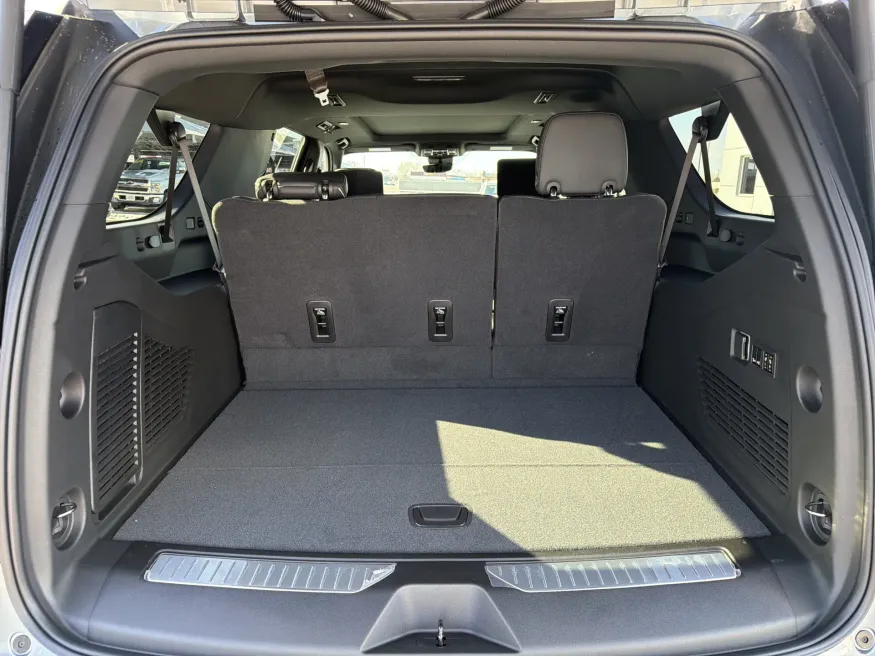 2026 Chevrolet Suburban Premier | Photo 8 of 26