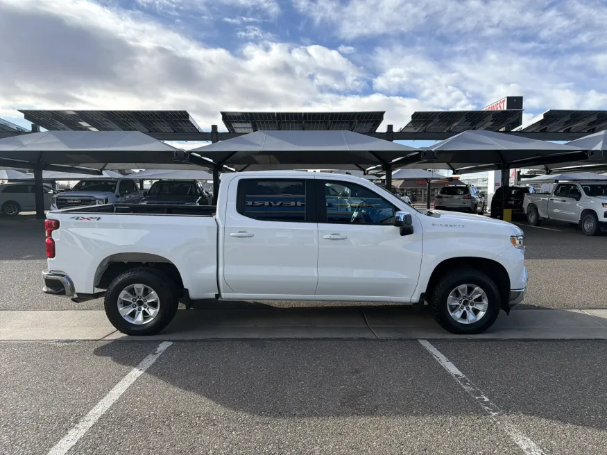 2025 Chevrolet Silverado 1500 LT | Photo 5 of 19