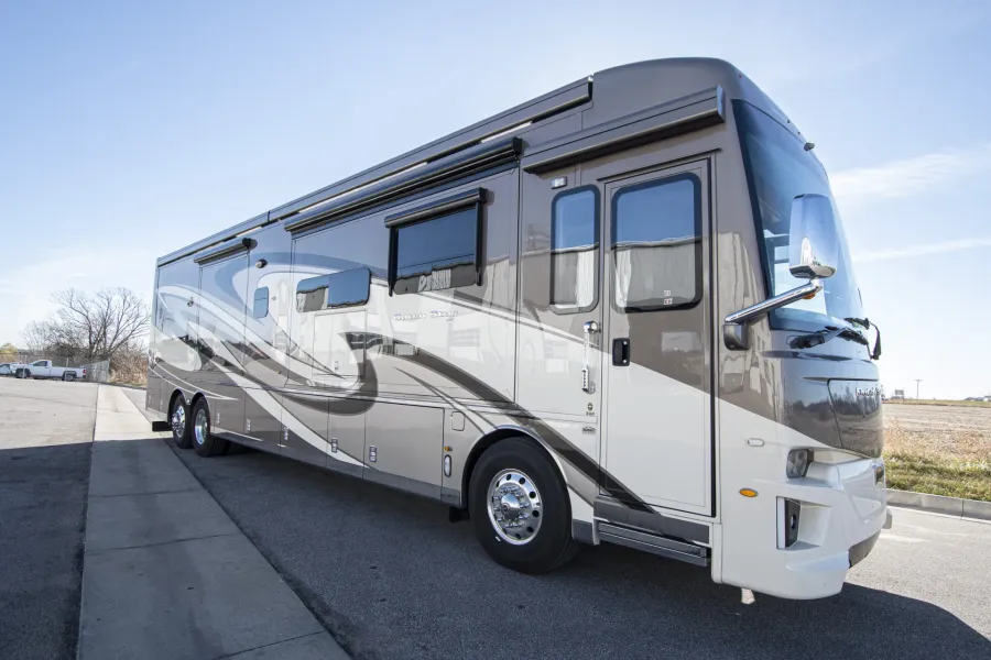 2020 Newmar Dutch Star 4369 | Photo 7 of 55