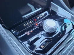 2022 Jeep Wagoneer Series III | Thumbnail Photo 19 of 25