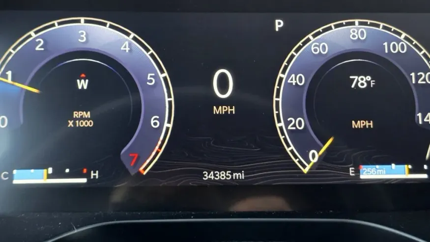 2024 Jeep Grand Cherokee | Photo 19 of 31