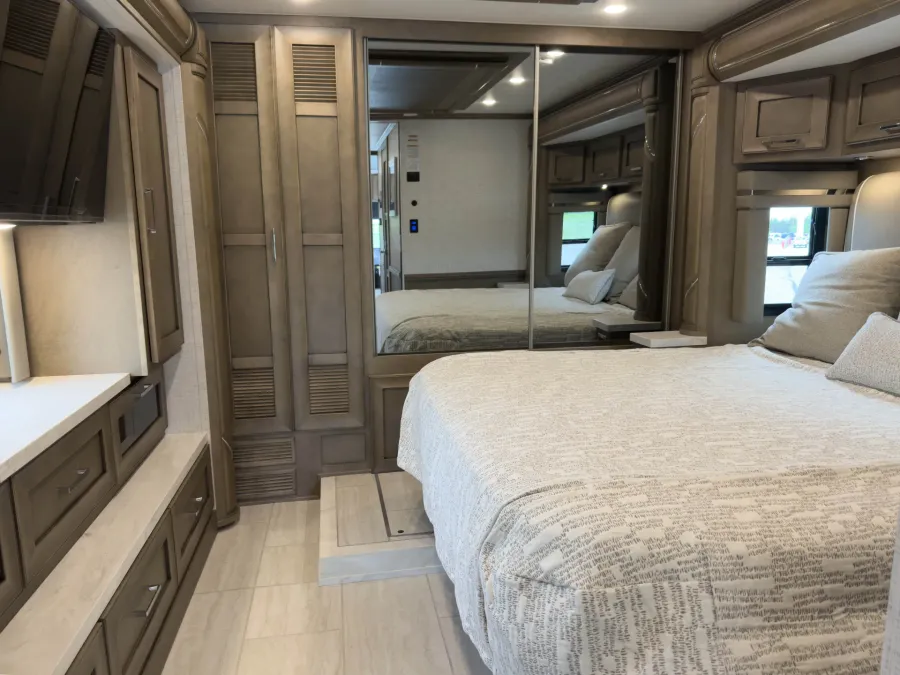2026 Newmar Ventana 3512 | Photo 21 of 40