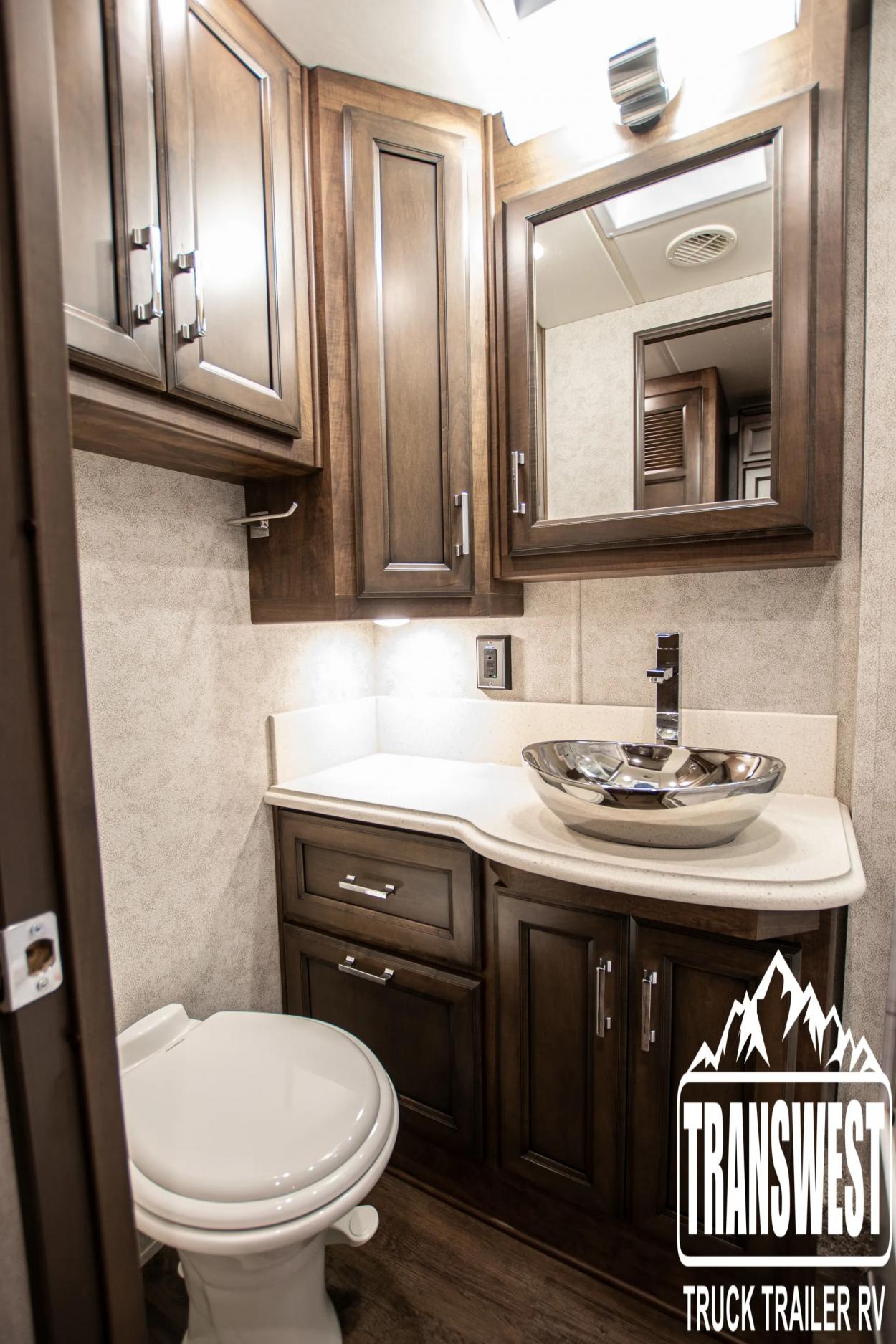 2024 Newmar Bay Star 3626 | Photo 23 of 45