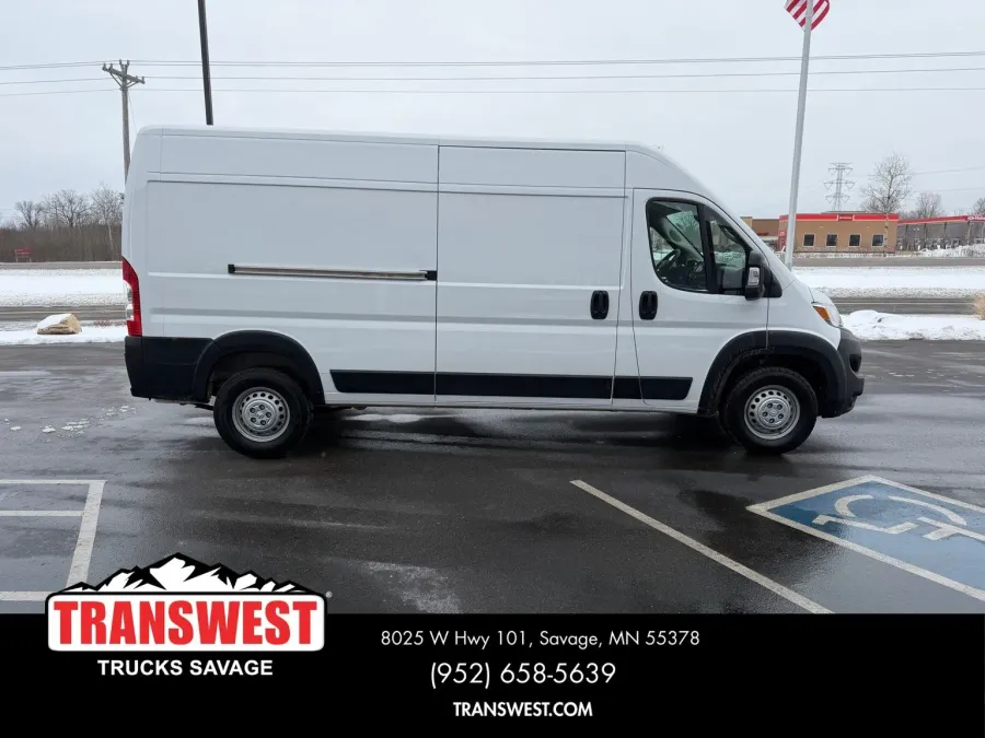 2025 RAM ProMaster 2500 High Roof | Photo 5 of 20