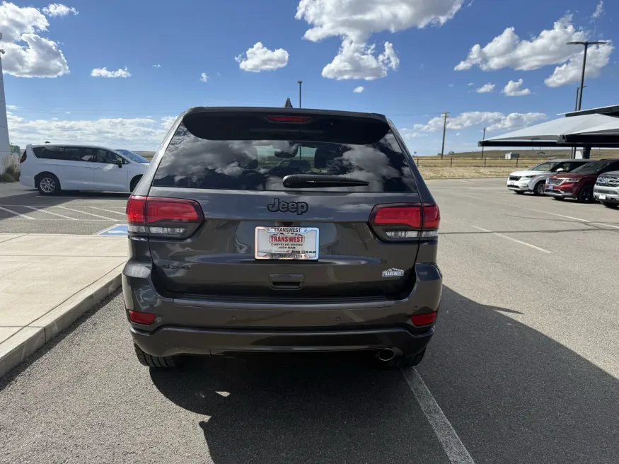 2021 Jeep Grand Cherokee 80th Anniversary | Photo 6 of 17