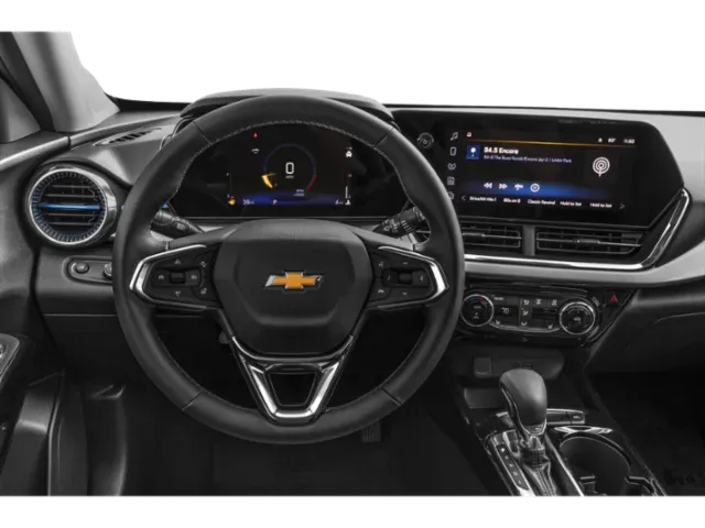 2025 Chevrolet Trax | Photo 3 of 12