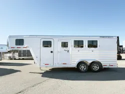 2020 Featherlite 3HGN | Thumbnail Photo 10 of 17