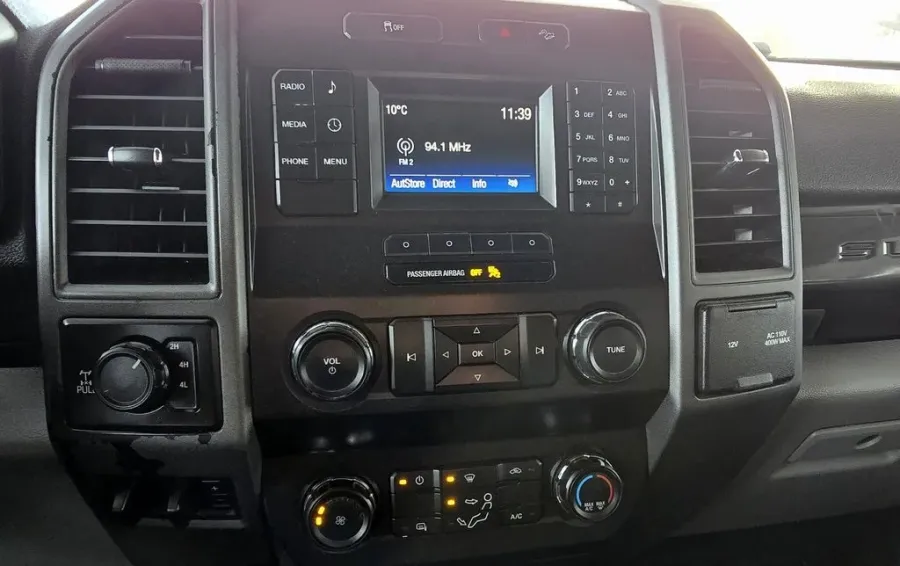 2019 Ford F-350 | Photo 19 of 27