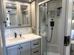 2026 Tiffin Phaeton 37 BH | Thumbnail Photo 29 of 43