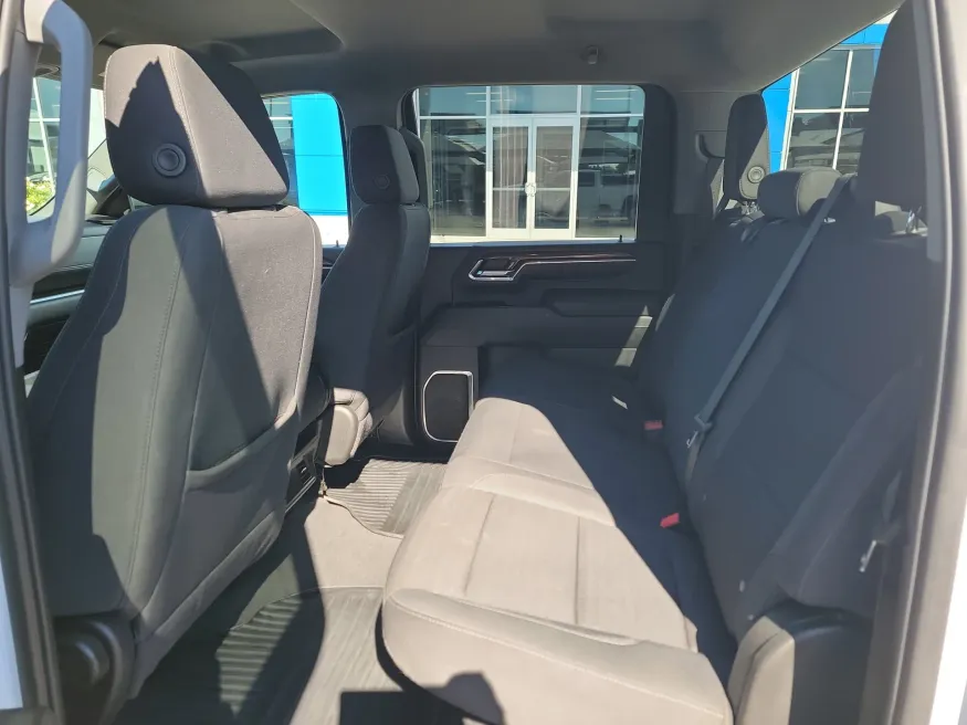 2024 Chevrolet Silverado 2500HD LT | Photo 9 of 18