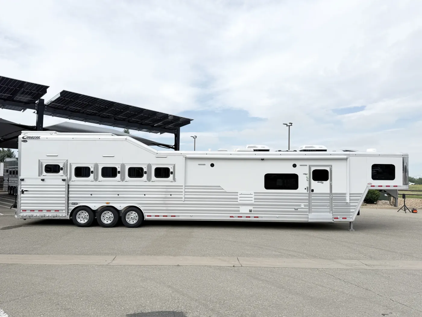 2025 Cimarron Norstar 5HLQ | Photo 3 of 27