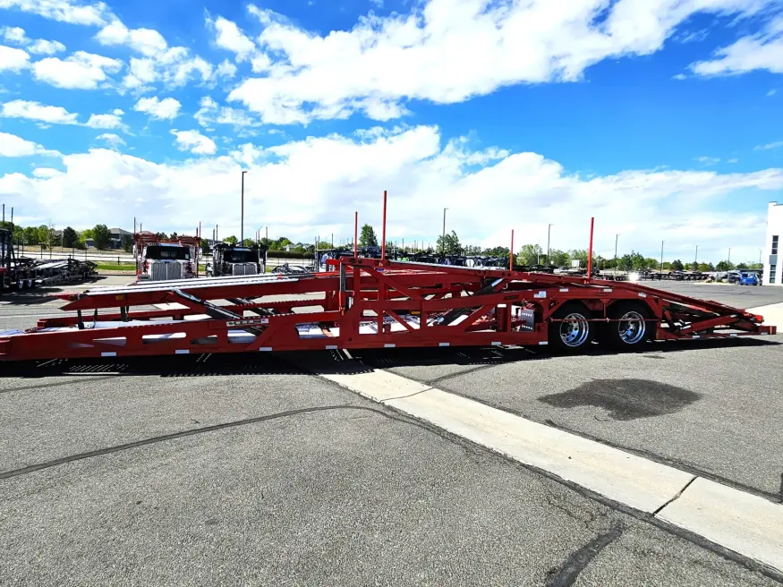 2020 Peterbilt 389 | Photo 13 of 35