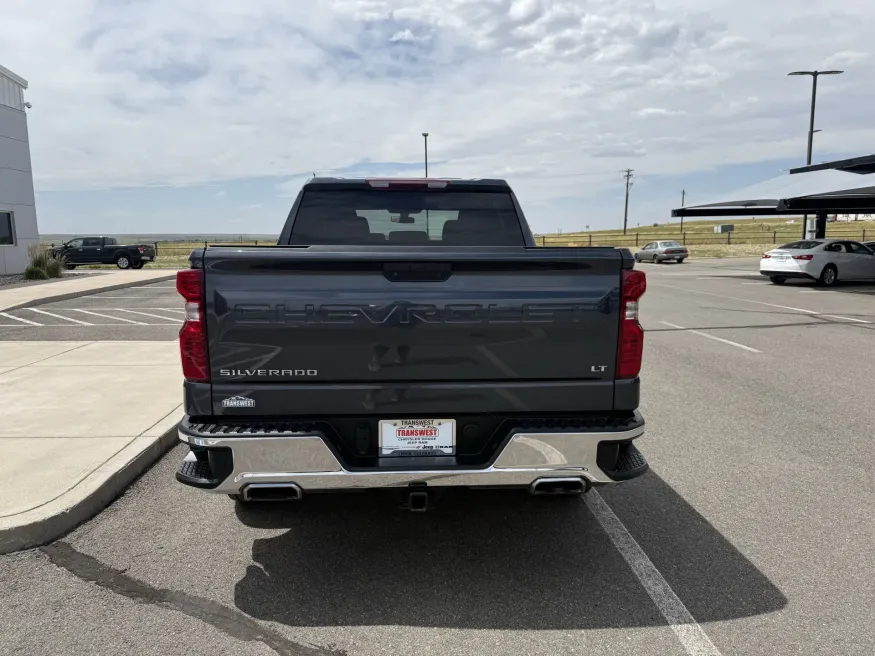 2022 Chevrolet Silverado 1500 LTD | Photo 5 of 16