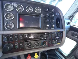 2022 Peterbilt 389 | Thumbnail Photo 34 of 40