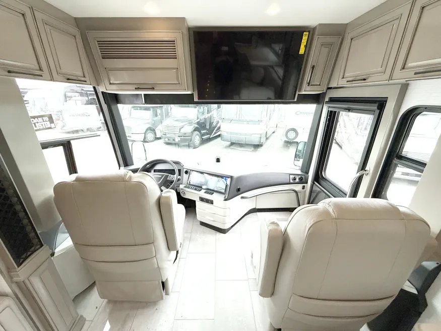 2026 Newmar London Aire 4551 | Photo 6 of 33