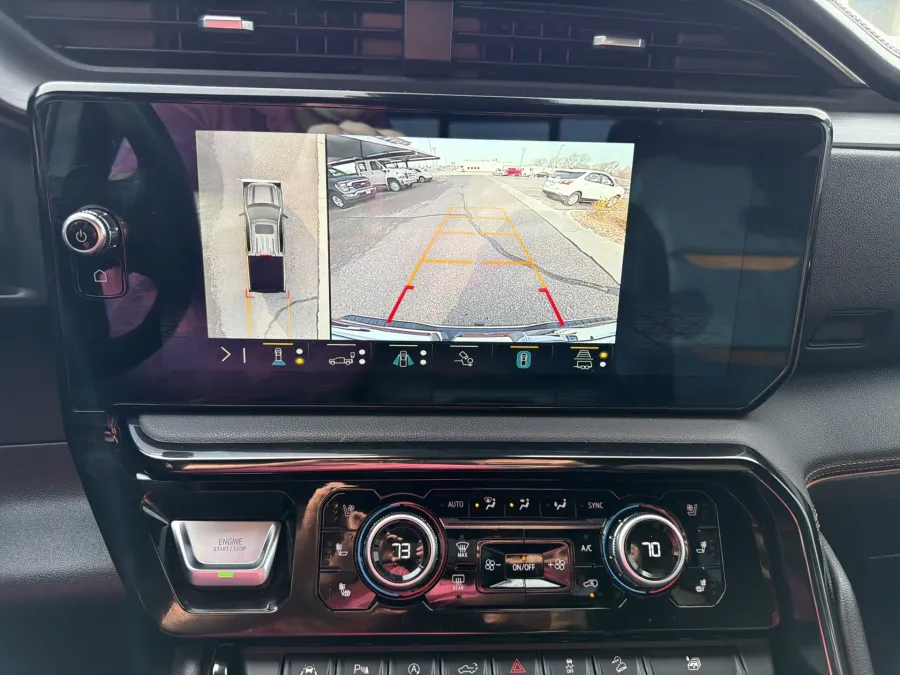 2023 GMC Sierra 1500 AT4 | Photo 15 of 22