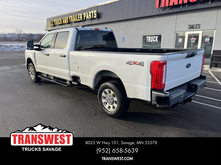 2024 Ford F250 | Photo 9 of 17