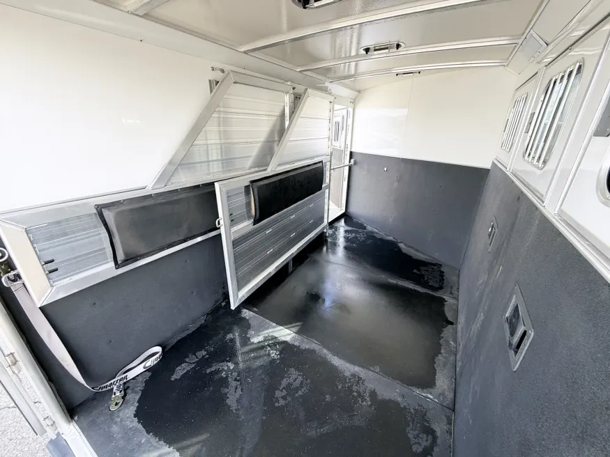 2024 Cimarron Norstar 3HGN | Photo 12 of 17