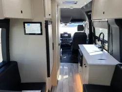 2026 Pleasure-way Plateau RB | Thumbnail Photo 15 of 28