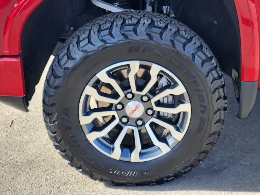 2022 GMC Sierra 1500 Limited | Photo 5 of 22