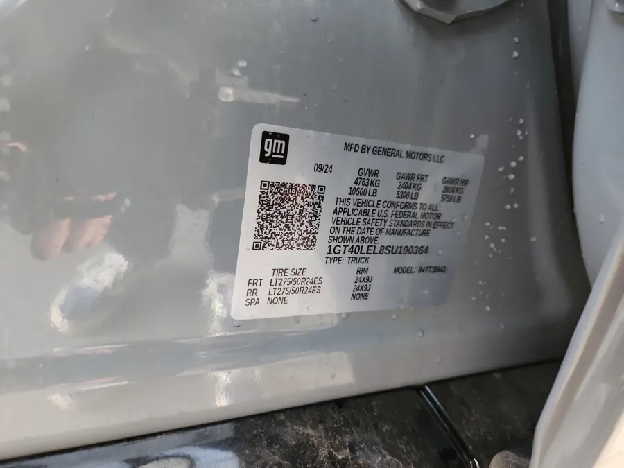 2025 GMC Sierra EV Max Range Denali | Photo 27 of 28